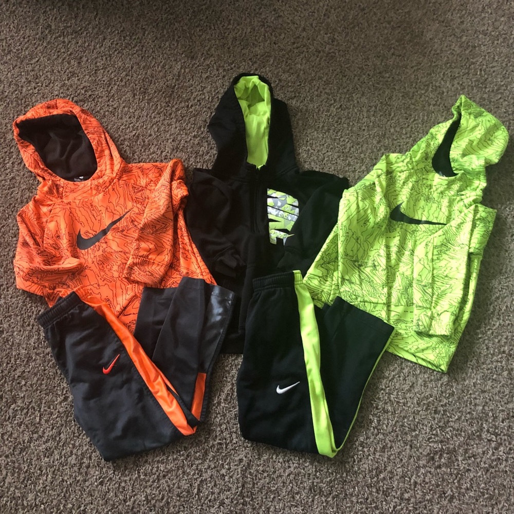 Nike boys sweatshirts and pants size 6